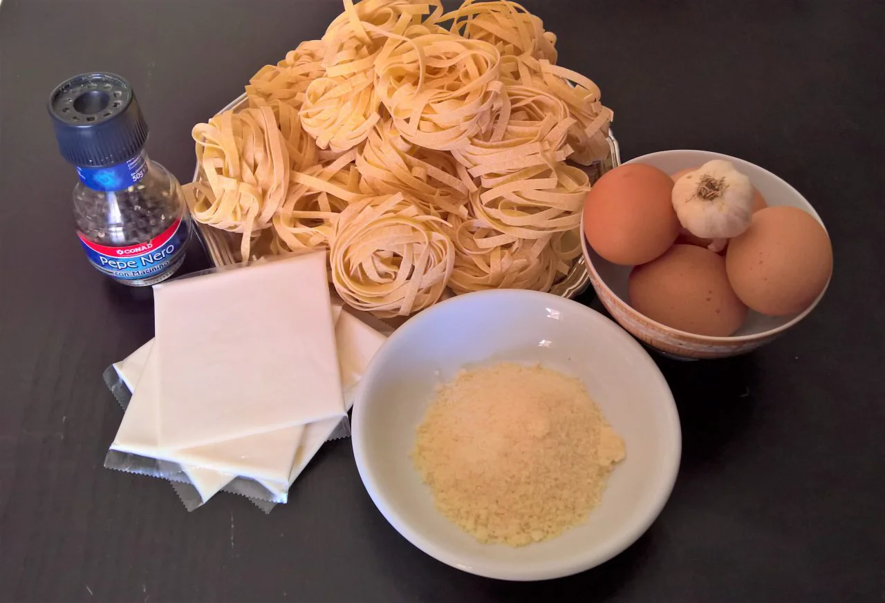 Tagliatelle all'uovo all'occhio di bue